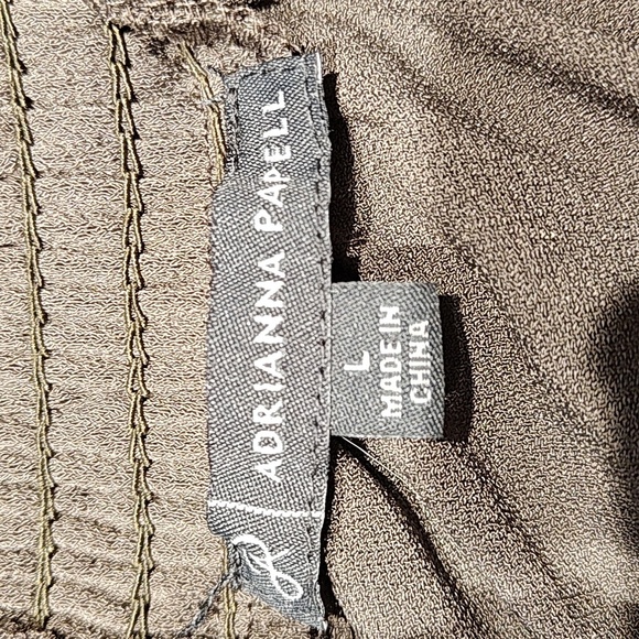 Adrianna Papell Ruched Neckline Bloused Hem Sleeveless Dark Olive Top Large - Picture 11 of 11